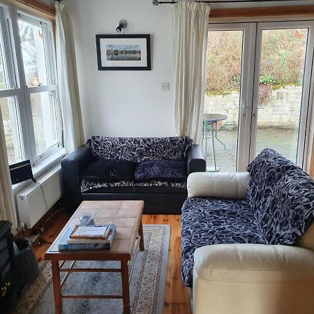 Cosy Self Contained Cottage With Stunning Views Killaloe Kültér fotó