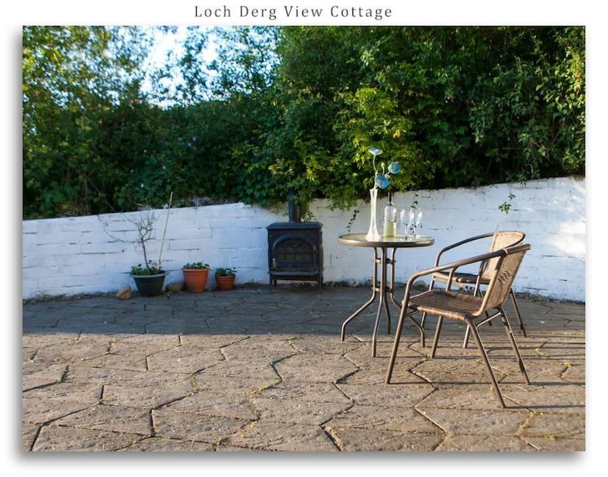 Cosy Self Contained Cottage With Stunning Views Killaloe Kültér fotó