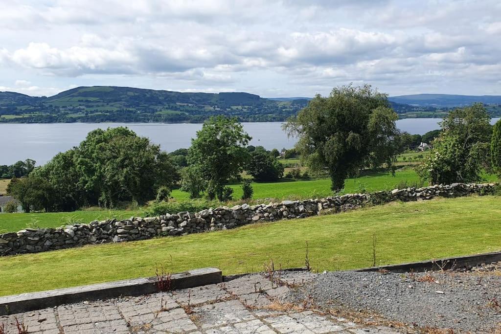 Cosy Self Contained Cottage With Stunning Views Killaloe Kültér fotó
