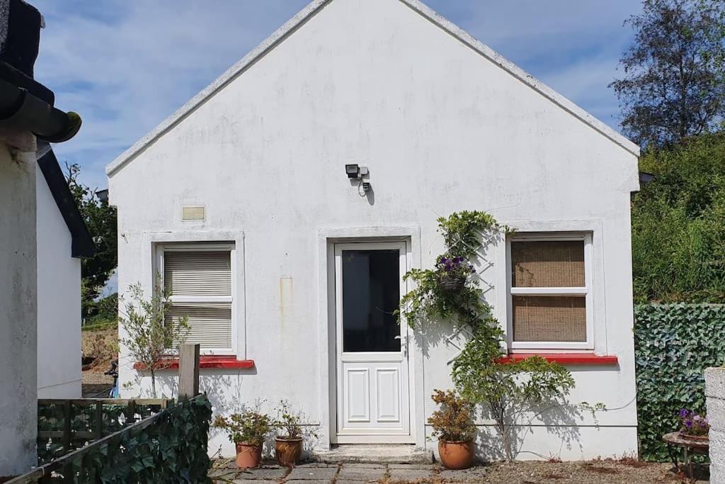 Cosy Self Contained Cottage With Stunning Views Killaloe Kültér fotó