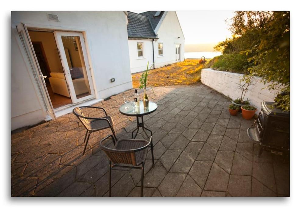 Cosy Self Contained Cottage With Stunning Views Killaloe Kültér fotó
